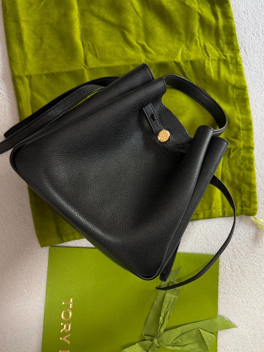Tory Burch Black romy bucket bag